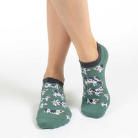 Women's Cows in Field Ankle Socks